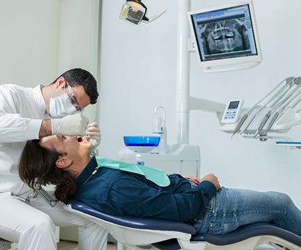 Baltimore implant dentist preparing patient for dental implants 